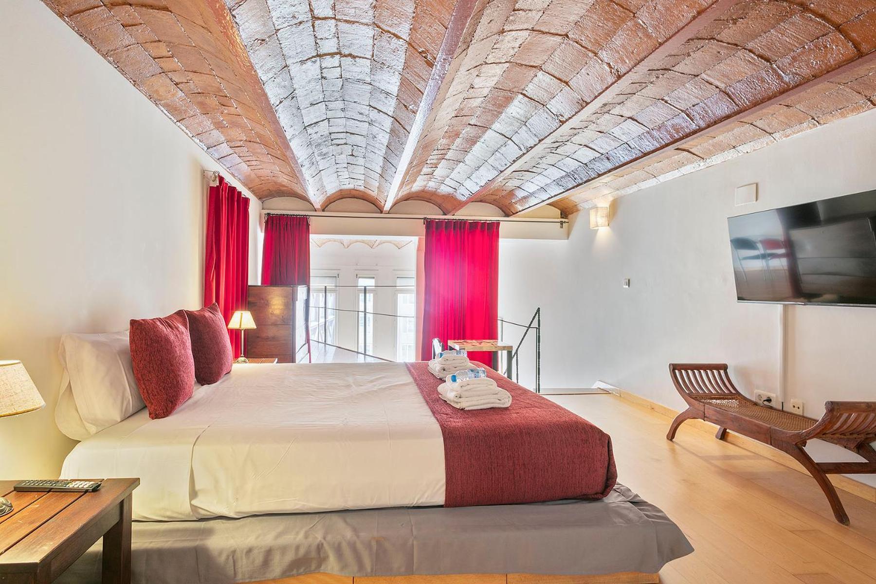 Friendly Monet Apartment